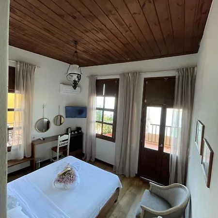 Captain Vasilis Hotel