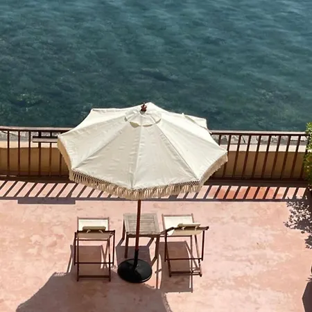 Captain Vasilis Hotel