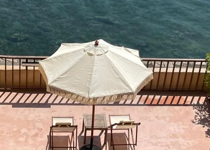 Captain Vasilis Hotel